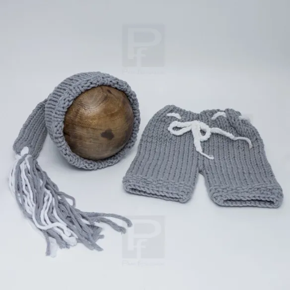 Conjunto pantalón y gorro a juego en color gris, para sesiones newborn