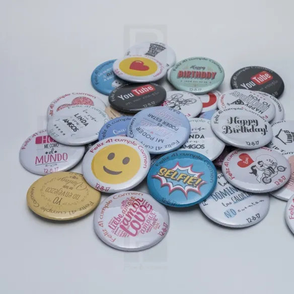Pack 25 Chapas 58mm personalizadas