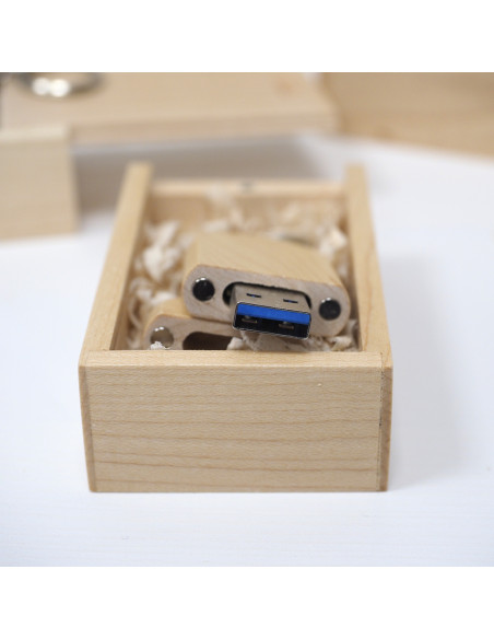 Pendrive llavero con caja madera 64Gb