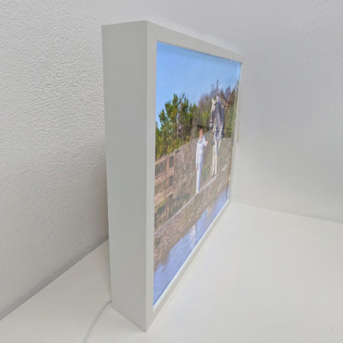 caja de luz blanca 35x35