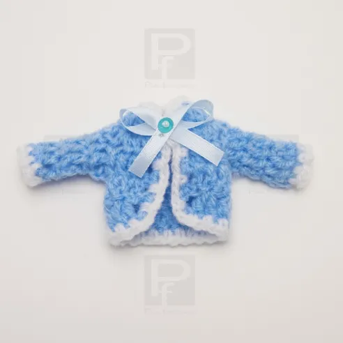 Abriguito en croché hecho a mano para regalitos en celebraciones
