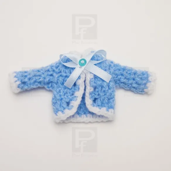 Abriguito en croché hecho a mano para regalitos en celebraciones